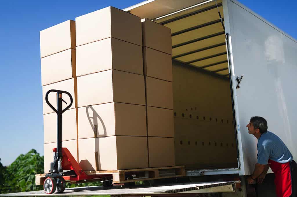 how to start a box truck business